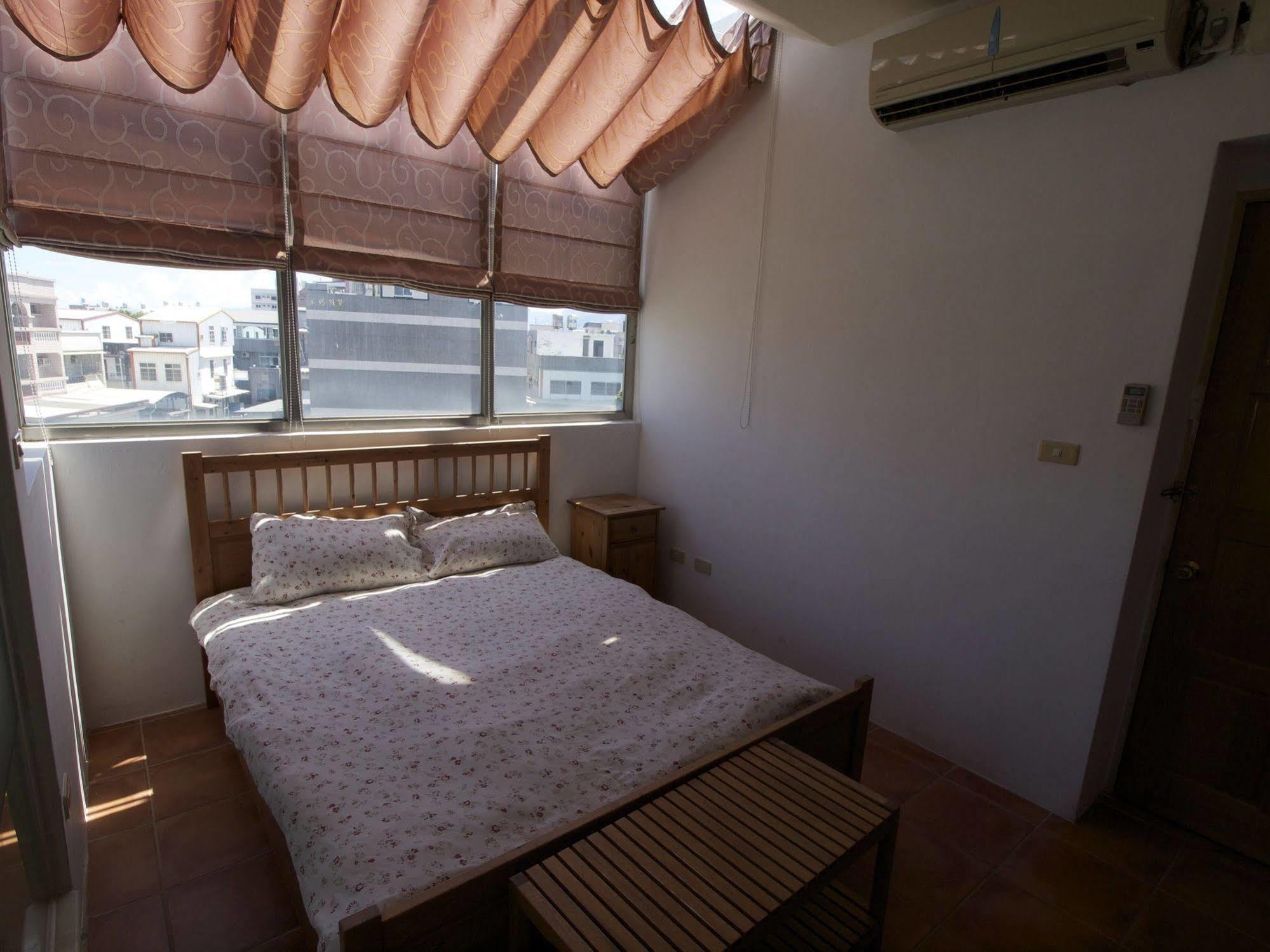 Oia Cafe B&B T'ai-tung Exteriér fotografie